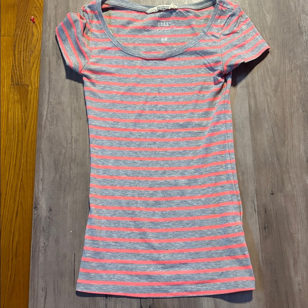 H&M Gray and Pink Striped Tee
